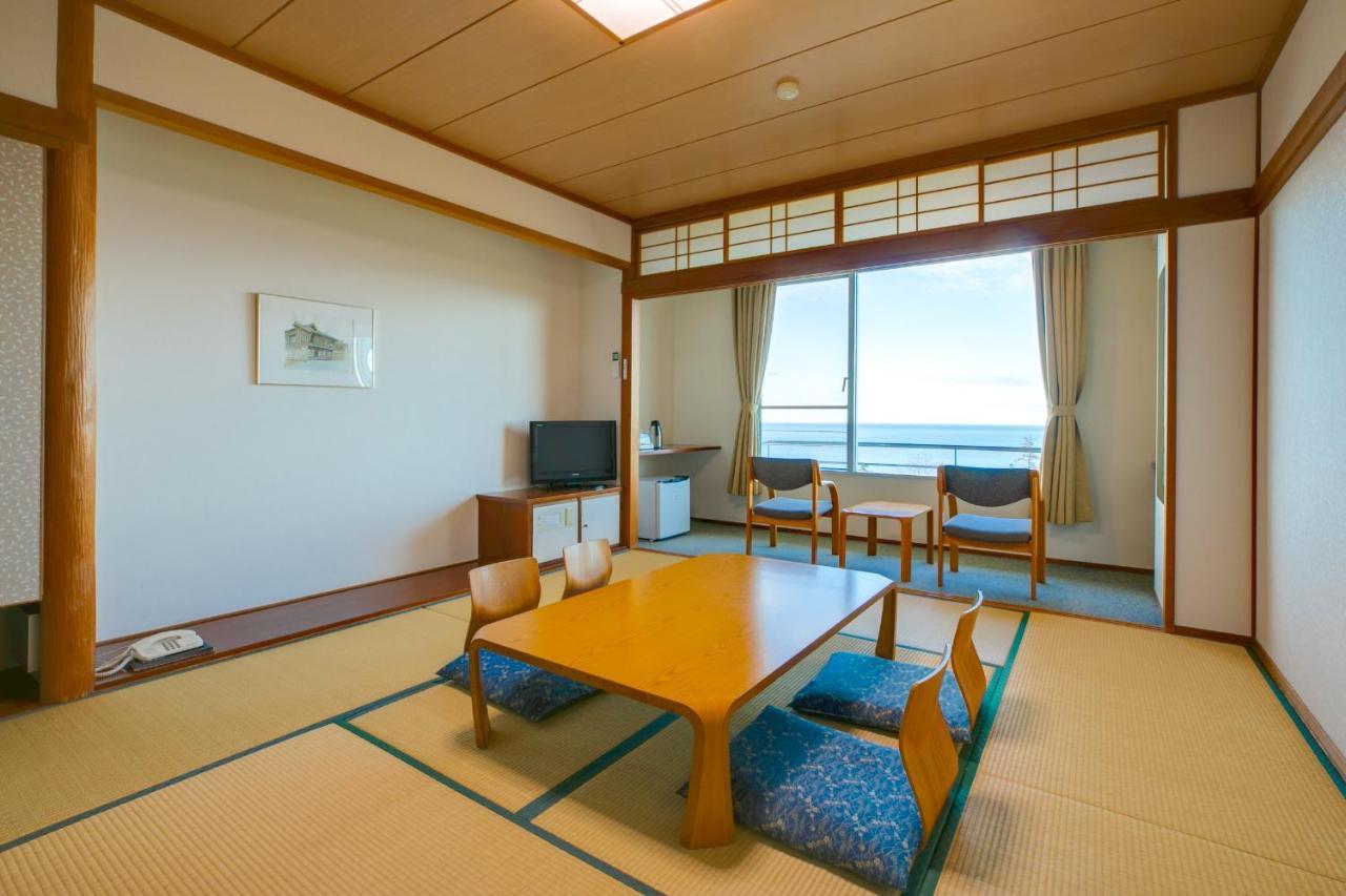 ホテル 休暇村 越前三国 坂井市 エクステリア 写真