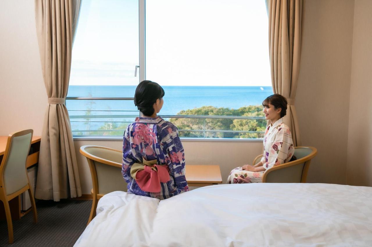 ホテル 休暇村 越前三国 坂井市 エクステリア 写真