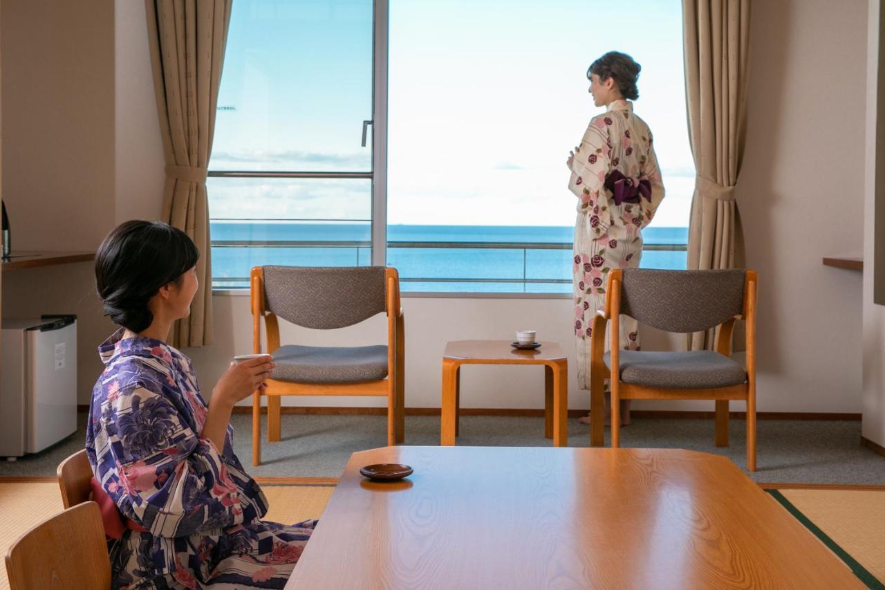 ホテル 休暇村 越前三国 坂井市 エクステリア 写真