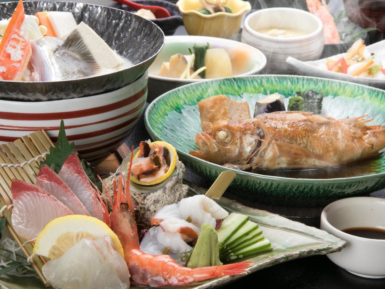 ホテル 休暇村 越前三国 坂井市 エクステリア 写真